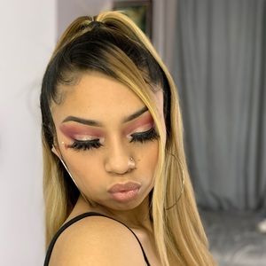 Meet your Posher, Jazmin